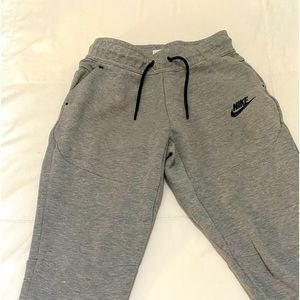 Nike tech boys size M pant l